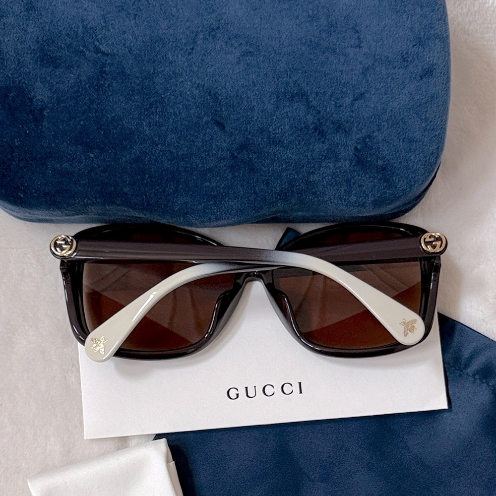 $550 Gucci Women's Brown Butterfly Frame Gold Bumblebee Sunglasses